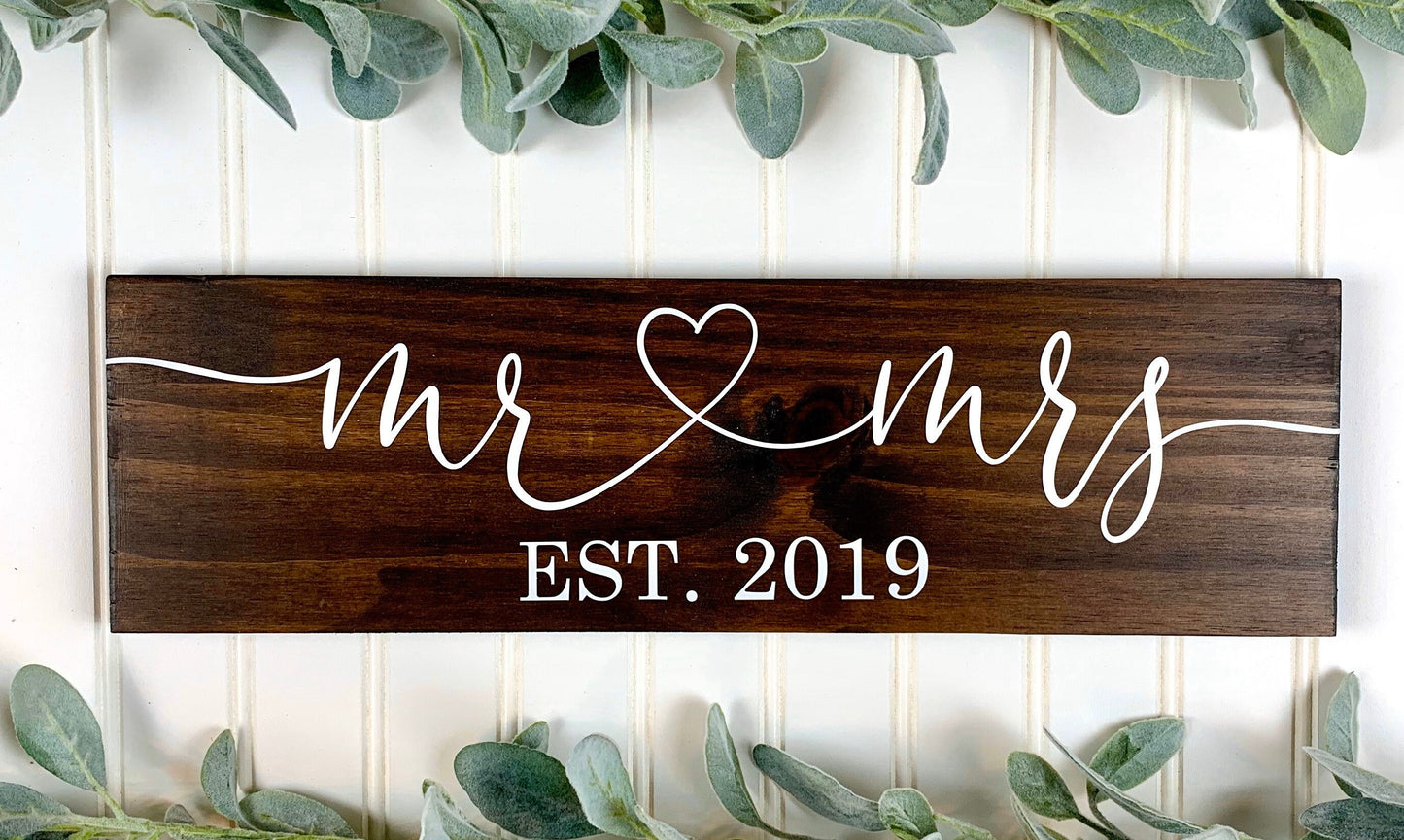 Mr and Mrs Sign, Sweetheart Table Sign