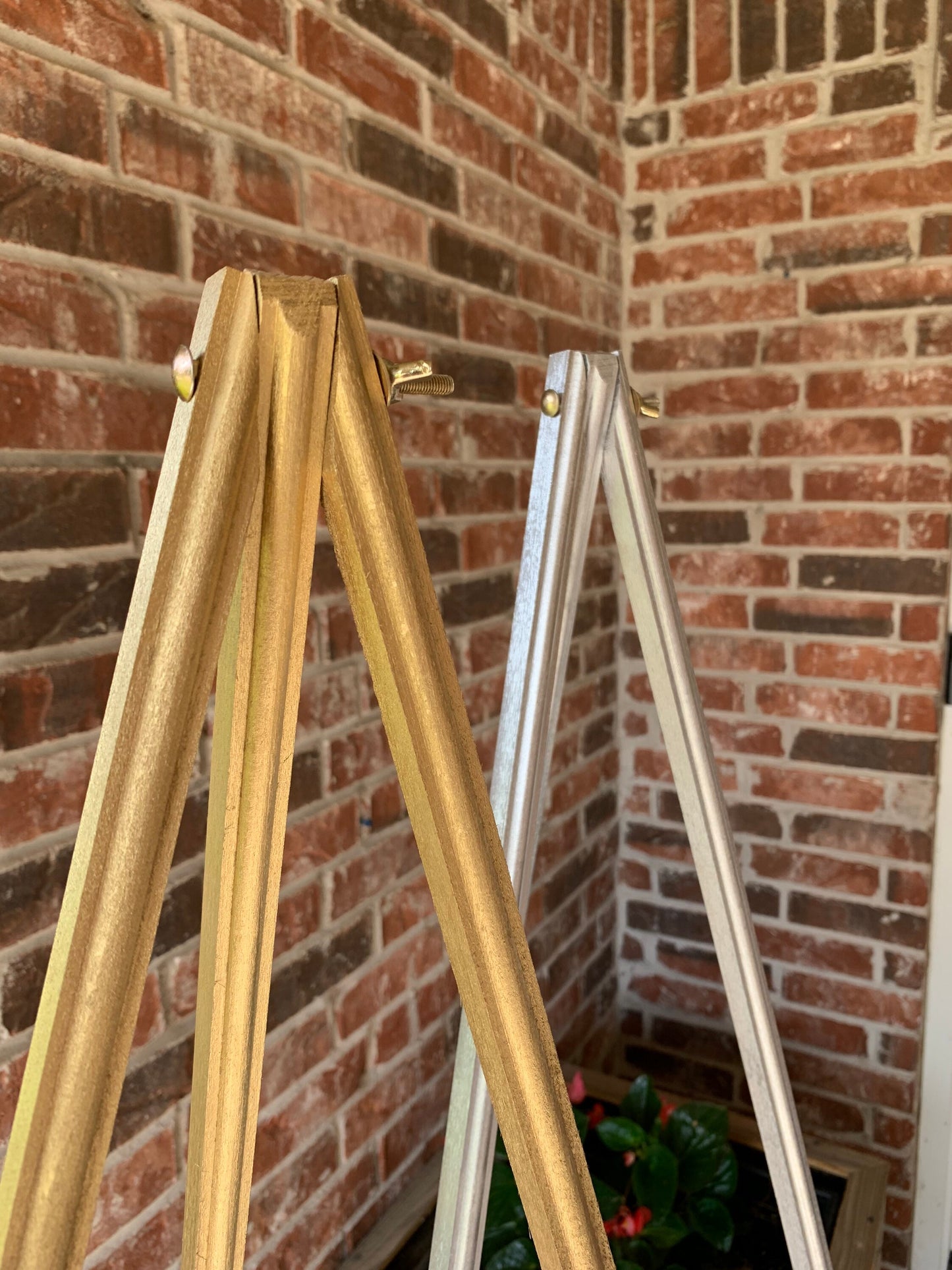 Wood Floor Easel, Wedding Sign Stand, Art Easel, Metallic Gold