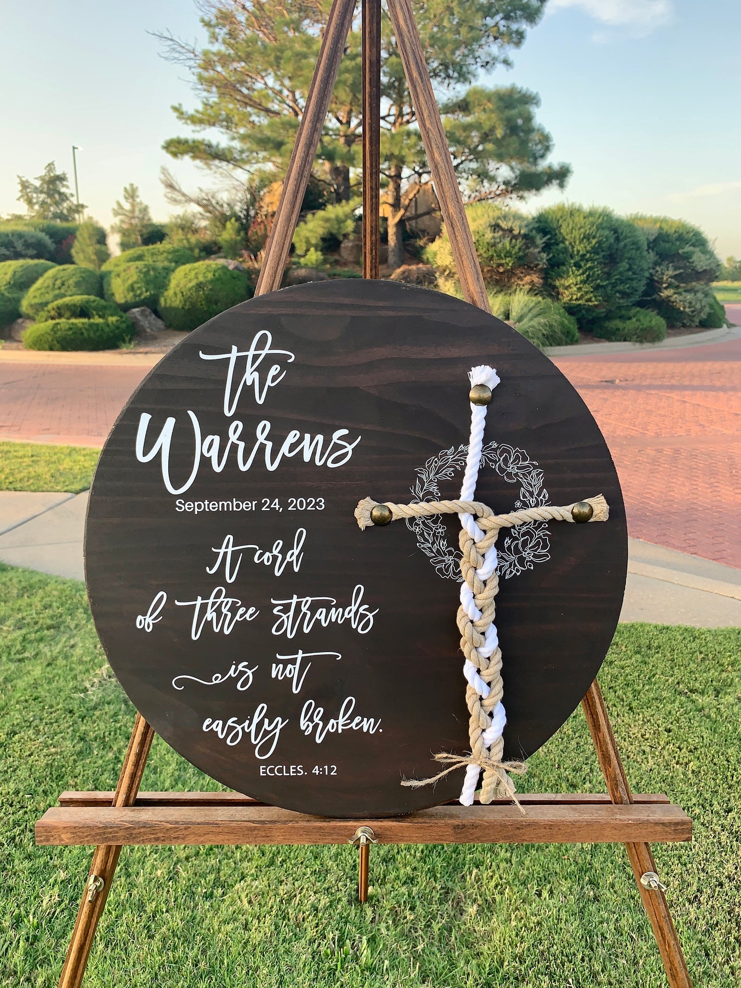 Round Unity Ceremony Sign, A Cord of Three Strands, Braided Wedding Sign, Personalized Wedding Gift