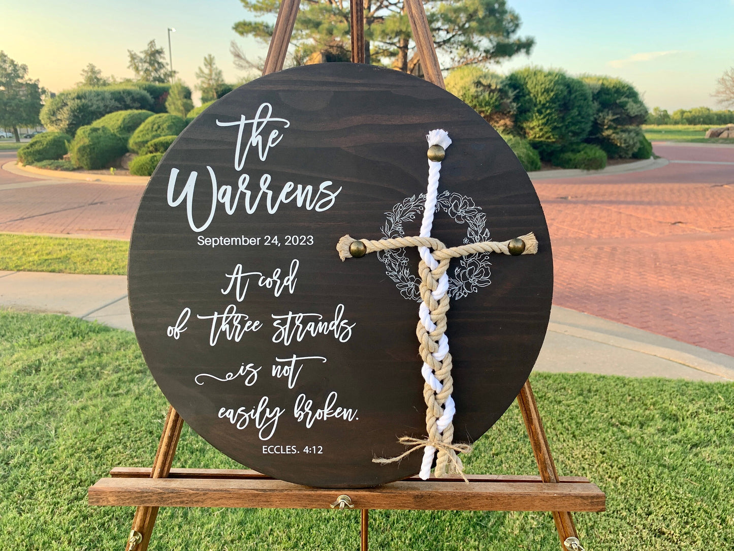 Round Unity Ceremony Sign, A Cord of Three Strands, Braided Wedding Sign, Personalized Wedding Gift