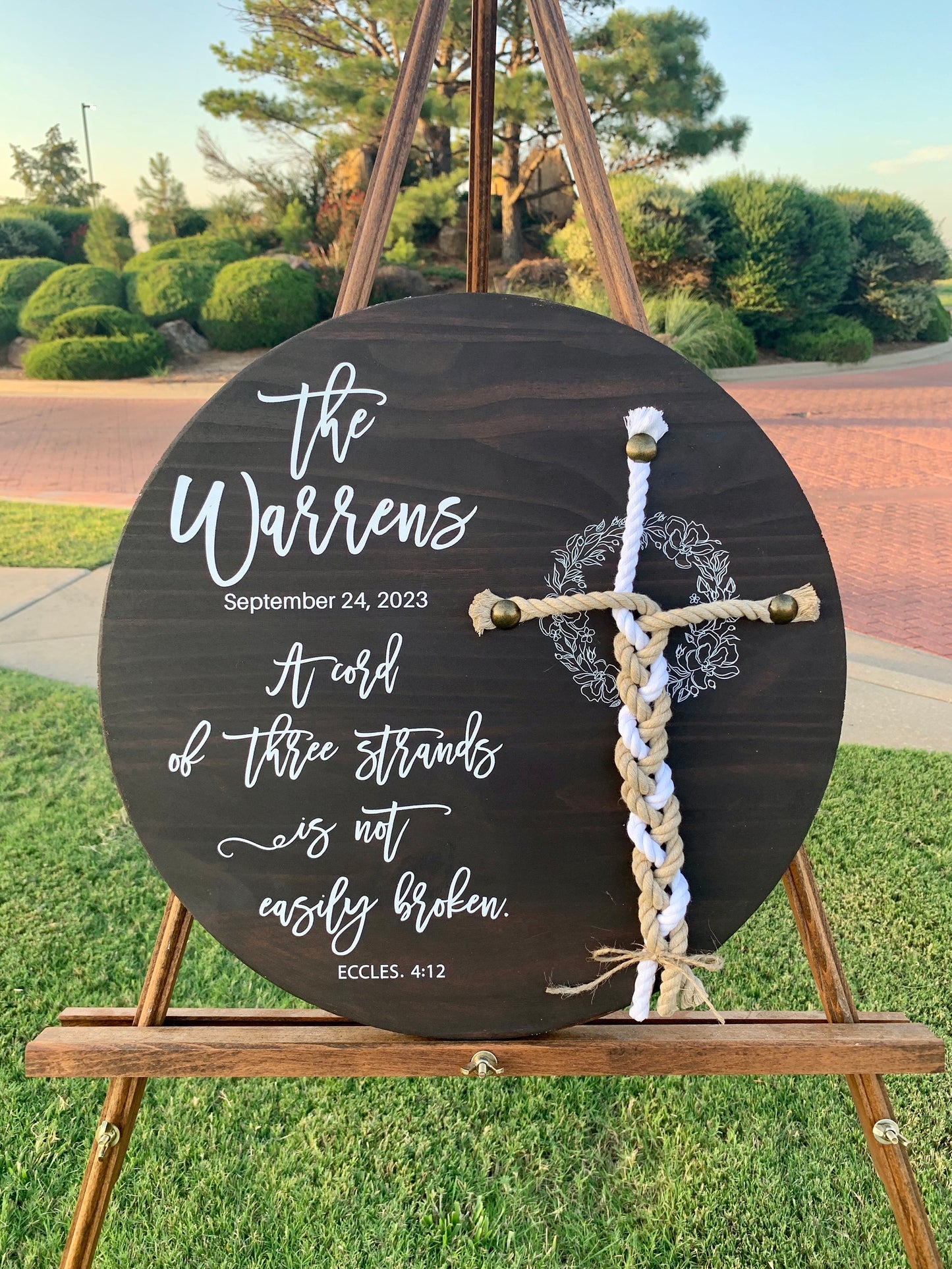 Round Unity Ceremony Sign, A Cord of Three Strands, Braided Wedding Sign, Personalized Wedding Gift