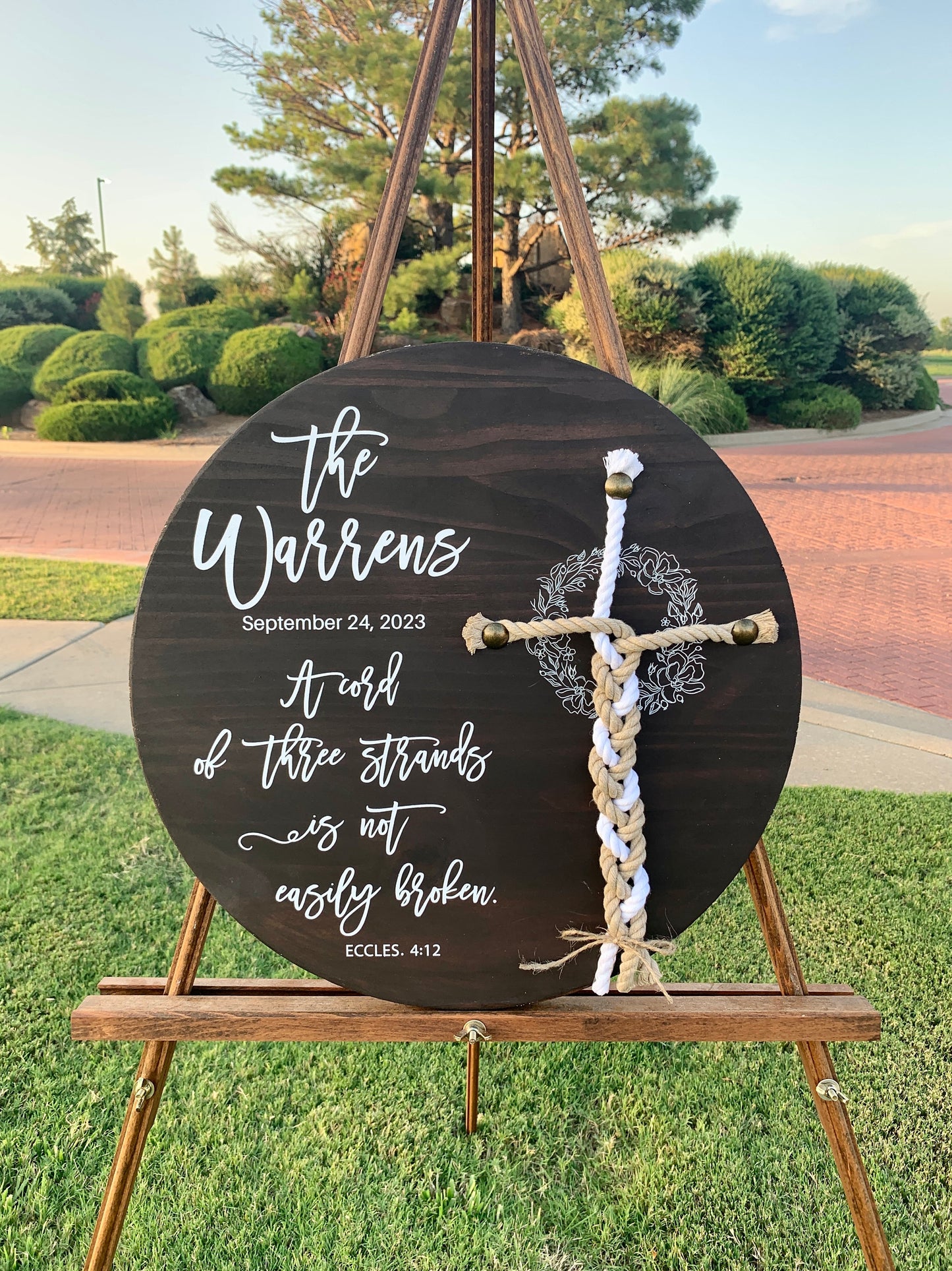 Round Unity Ceremony Sign, A Cord of Three Strands, Braided Wedding Sign, Personalized Wedding Gift